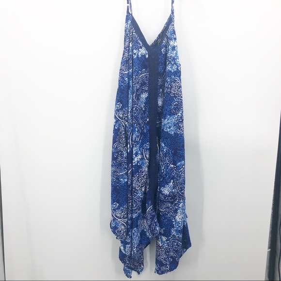 Mlle Gabrielle Dresses & Skirts - Mlle Gabrielle🌺Handkerchief Asymmetrical Dress